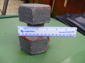 Marconi Aerial Bolt 2