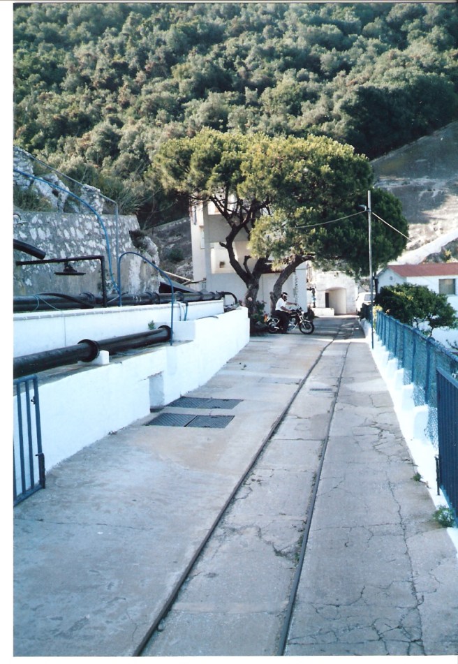 U3 tunnel Entrance(2)